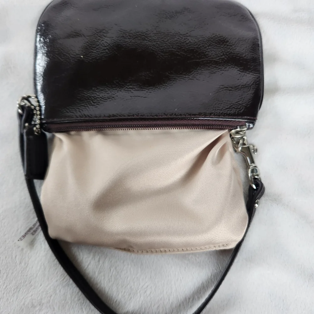 Coach Wristlet Leather Mahogany F47782 - Picture 8 of 8